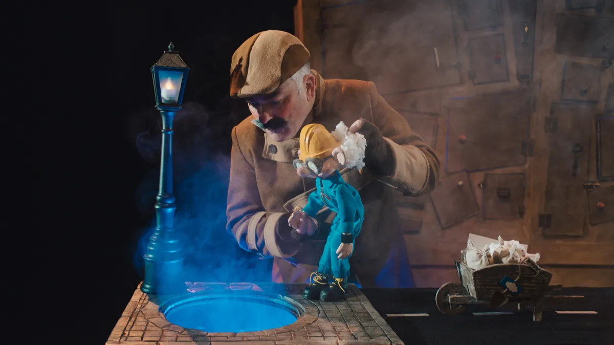 SÒMION, LA CIUTAT DELS OFICIS IMPOSSIBLES. Cia. El que ma queda de teatre