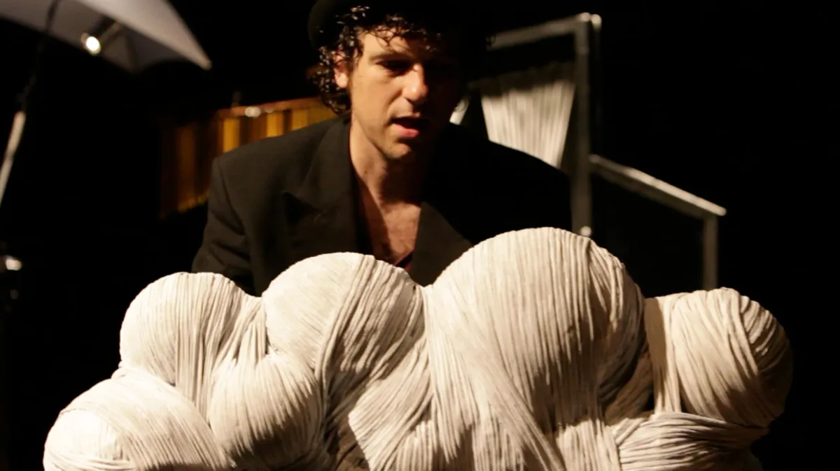 NÚVOLS AMB NADONS - La Petita Malamaluga