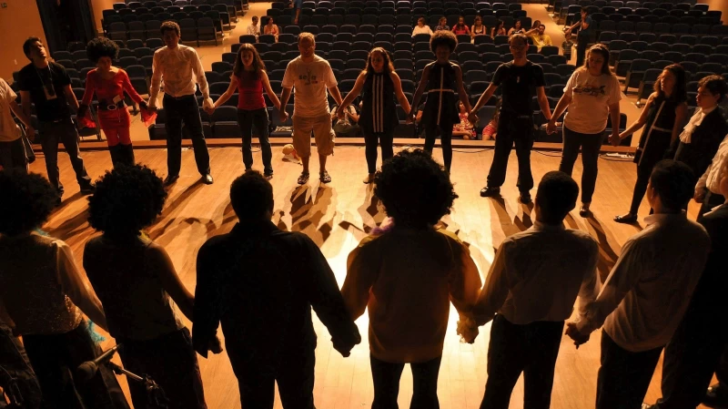 TALLER de teatre de 8 a 10 anys TALLER de teatre de 8 a 10 anys